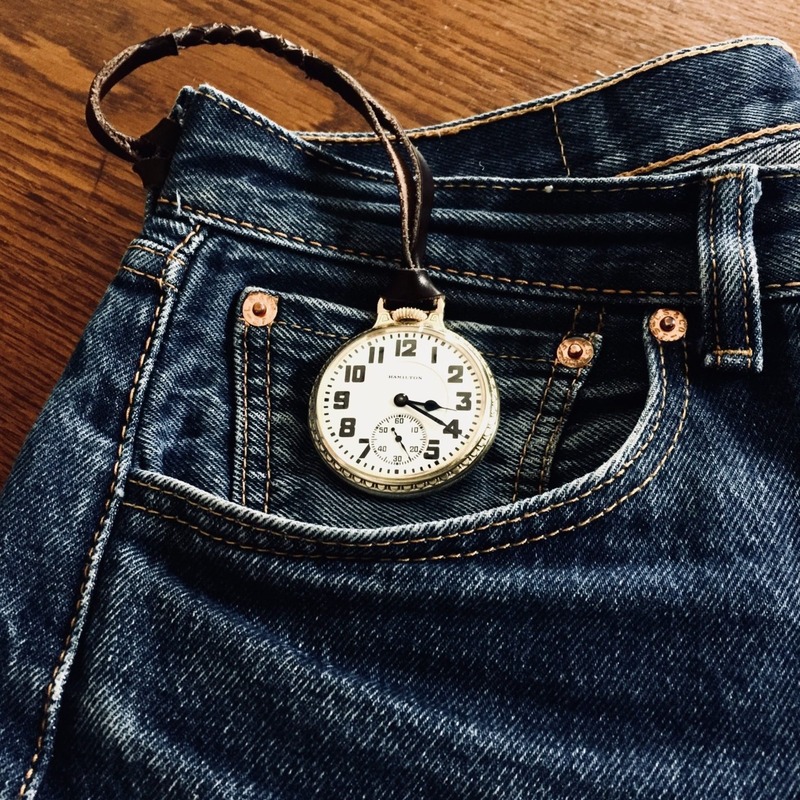 How to wear a pocket watch