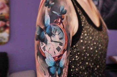 Women’s pocket watch tattoo