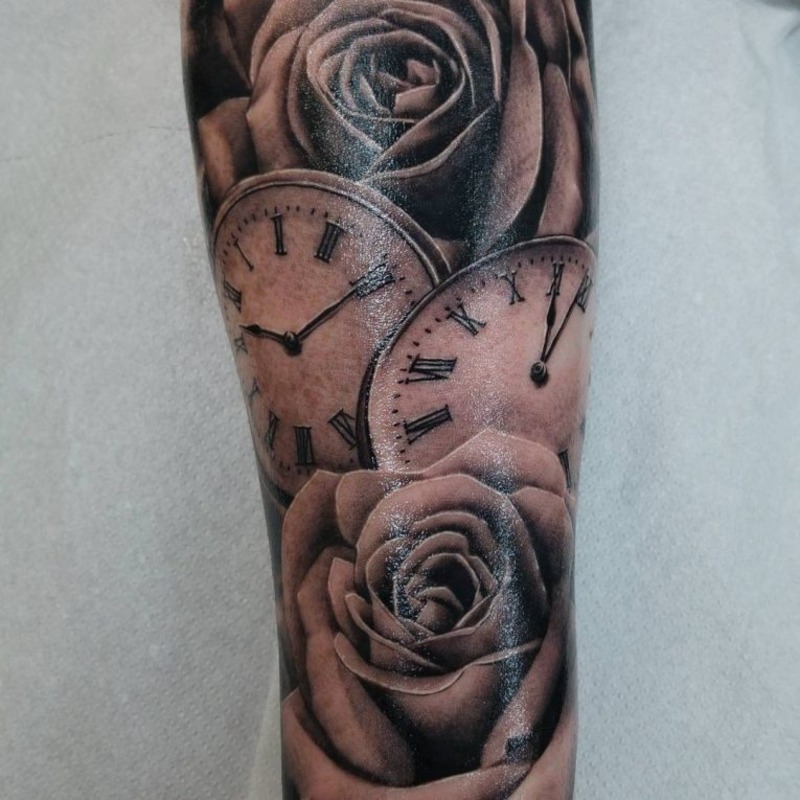 Women’s pocket watch tattoo